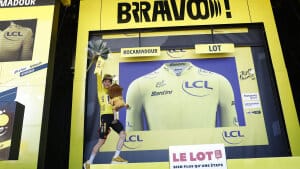 Jonas Vingegaard vinder Tour de France samlet, når han krydser målstregen i Paris søndag. Foto: Gonzalo Fuentes/Reuters