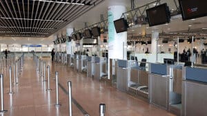 Standerne ved bagageindlevering var tomme ved Brussels International Airport den 20. juni. Det skyldes en national strejke. Foto: Francois Walschaerts/Ritzau Scanpix